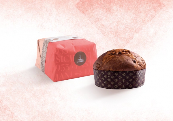 Panettone with fresh candied orange and raisins, flavoured with “vino Marsala PDO” and “Terre Siciliane Zibibbo liquoroso PGI”