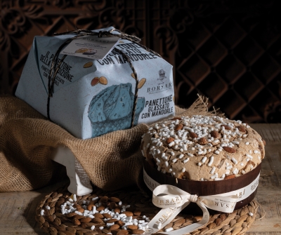 Rustico Collection: Panettone with icing &amp; almonds