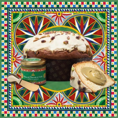 Dolce &amp; Gabbana Collection: Panettone with Pistachio Cream and White Chocolate Covered