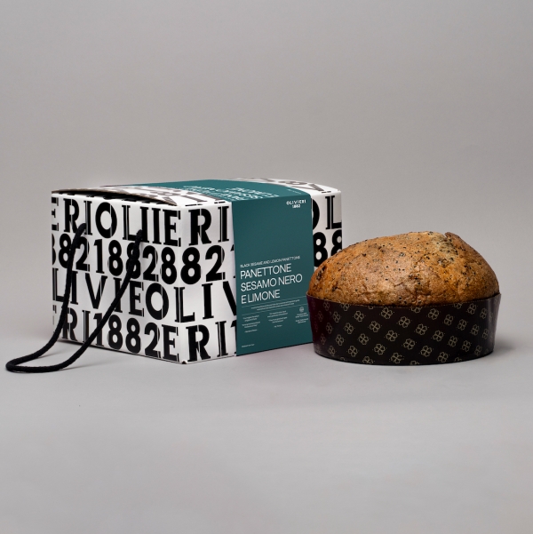 Panettone Black Sesame &amp; Sorrento Lemons